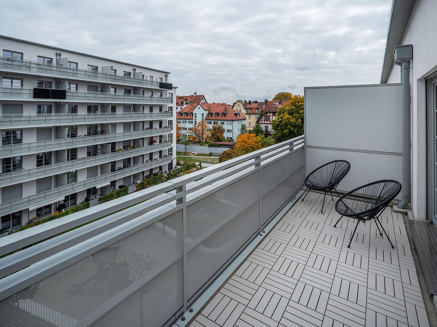 Business Apartment hochwertig möbliert mit Dachterrasse all inkl. – Tölzer Str 5, 81379 München - Obersendling(Sendling) – Vorschaubild 2