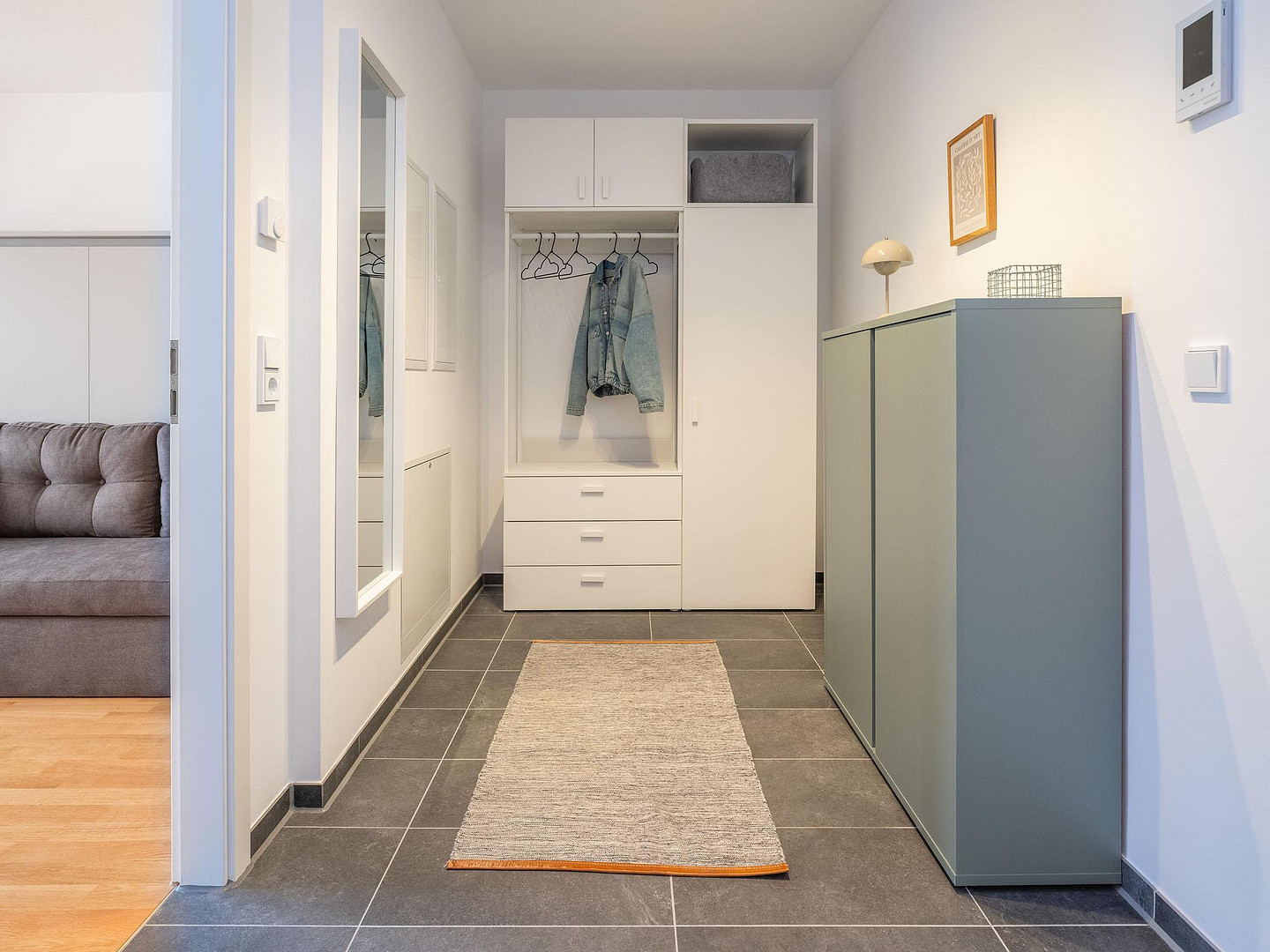 Business Apartment hochwertig möbliert mit Dachterrasse all inkl. – Tölzer Str 5, 81379 München - Obersendling(Sendling) – Vorschaubild 3