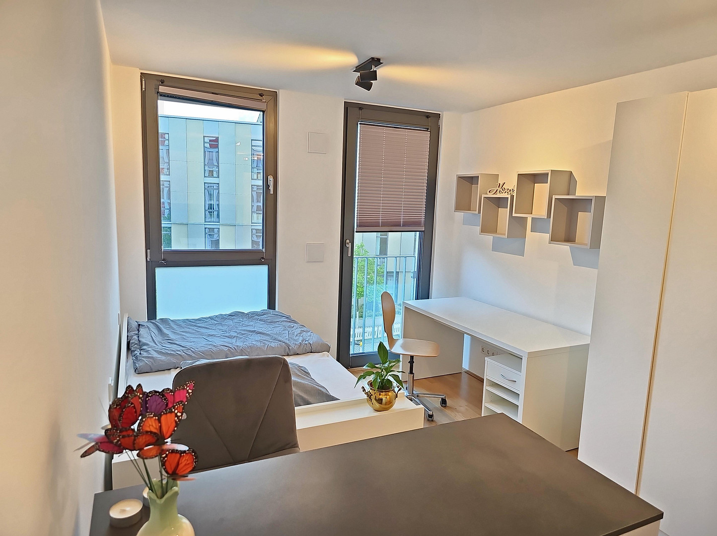möblierte Neubauwohnung in zentraler Lage – Rudower Chaussee 32, 12489 Berlin(Adlershof) – Vorschaubild 2