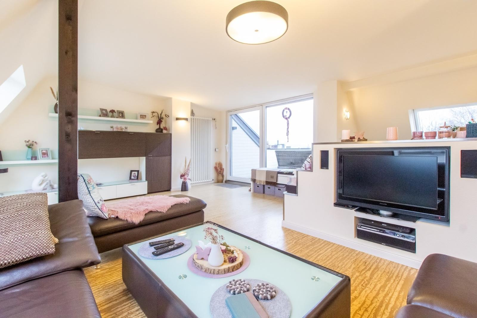 Traumhafte Maisonette mit Terrasse & Weitblick – Vollmöbliert & Hochwertig ausgestattet – Brunnenstr. 3, 58093 Hagen – Vorschaubild 2