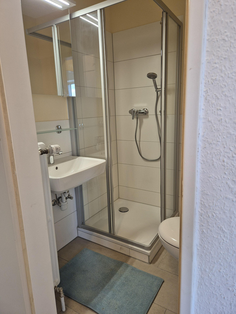 Helle 2 Zimmerwohnung mit Wintergarten, möbiliert – Bonn Bad Godesberg(Pennenfeld) – Vorschaubild 14