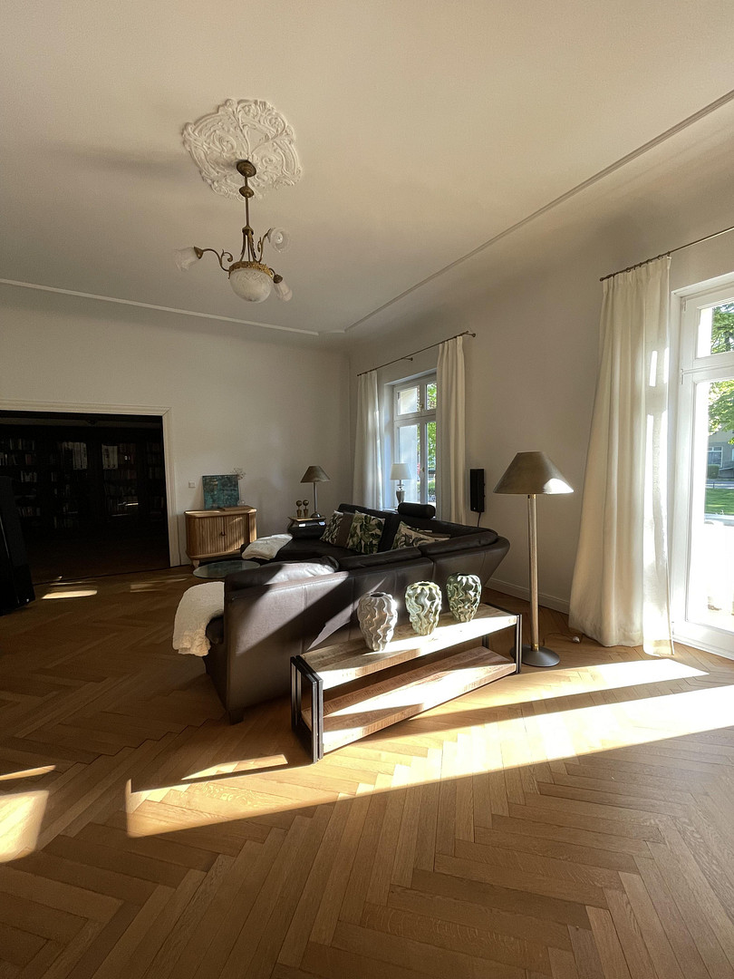 Villa in Berlin Kaulsdorf, energetisch saniert auf Park ähnlich gestaltetes großes Grundstück – Mädewalder Weg, 12621 Berlin(Kaulsdorf) – Vorschaubild 9