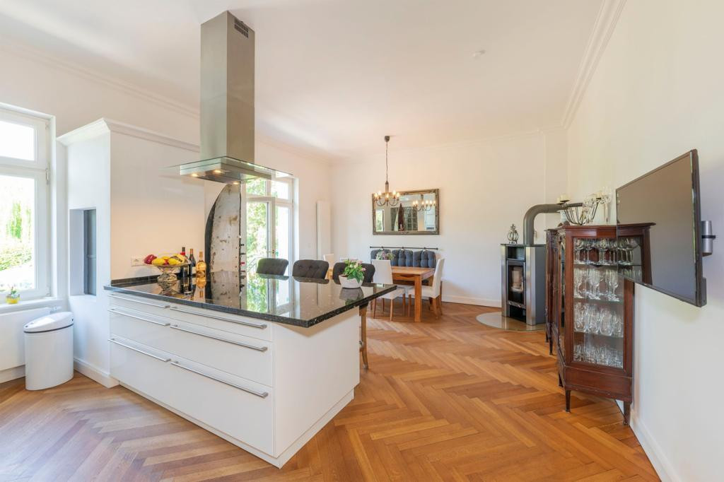 Villa in Berlin Kaulsdorf, energetisch saniert auf Park ähnlich gestaltetes großes Grundstück – Mädewalder Weg, 12621 Berlin(Kaulsdorf) – Vorschaubild 10
