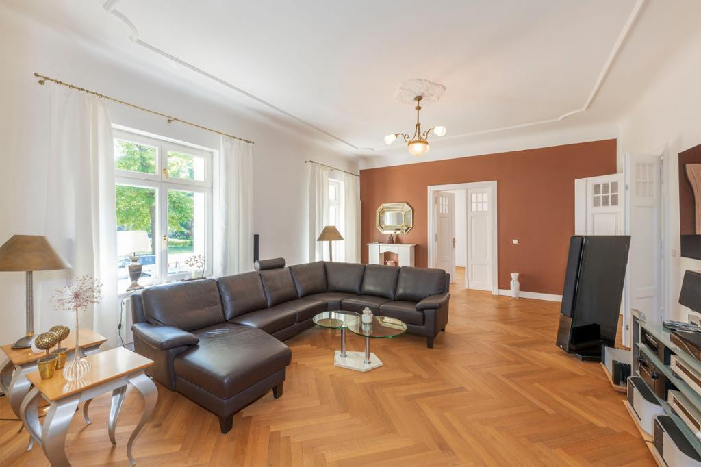 Villa in Berlin Kaulsdorf, energetisch saniert auf Park ähnlich gestaltetes großes Grundstück – Mädewalder Weg, 12621 Berlin(Kaulsdorf) – Vorschaubild 8