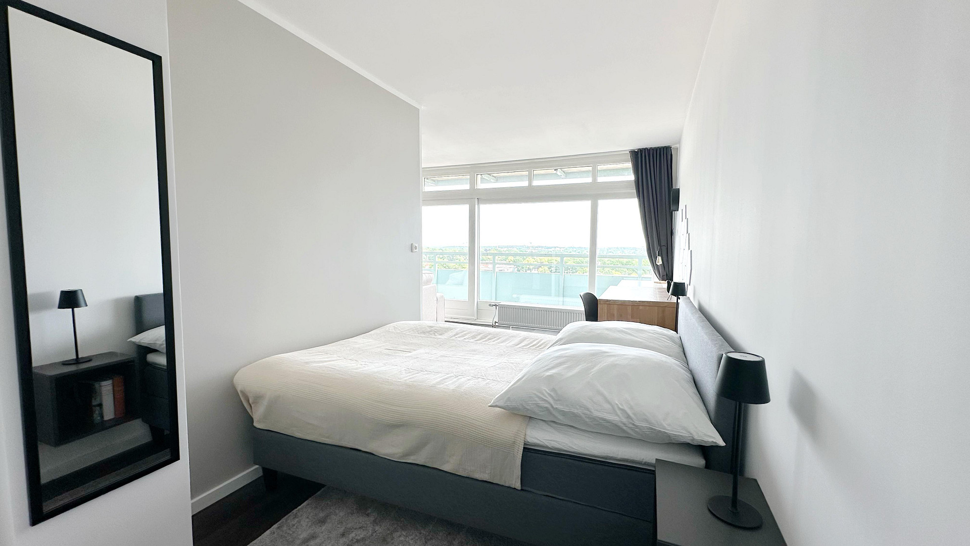 Exklusives City-Apartment mit kompletter Ausstattung – Hamburg(Osdorf) – Vorschaubild 5