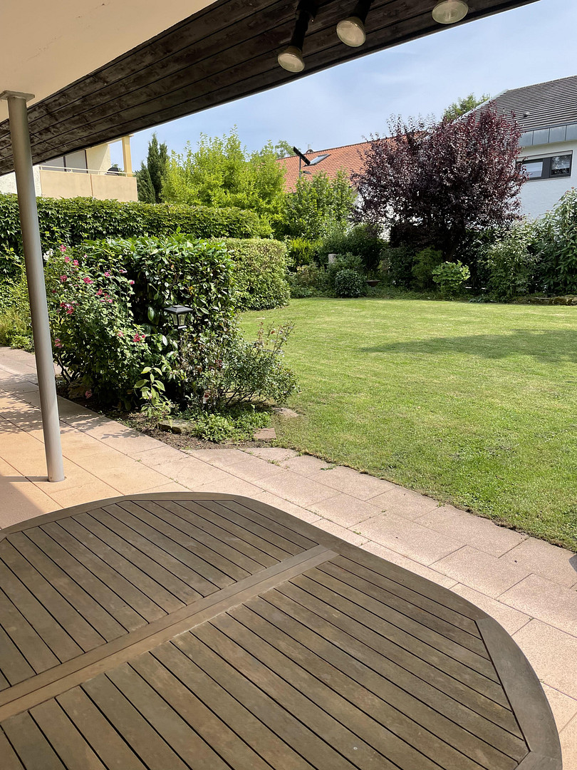 Großzügiges, helles Einfamilienhaus mit Einliegerwohnung, Massivbauweise, Sackgassenlage – Abstatt – Vorschaubild 7