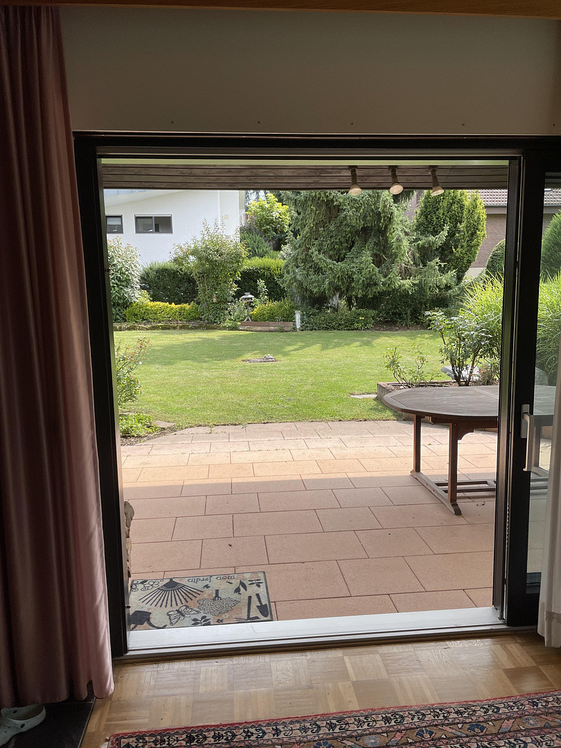 Großzügiges, helles Einfamilienhaus mit Einliegerwohnung, Massivbauweise, Sackgassenlage – Abstatt – Vorschaubild 5