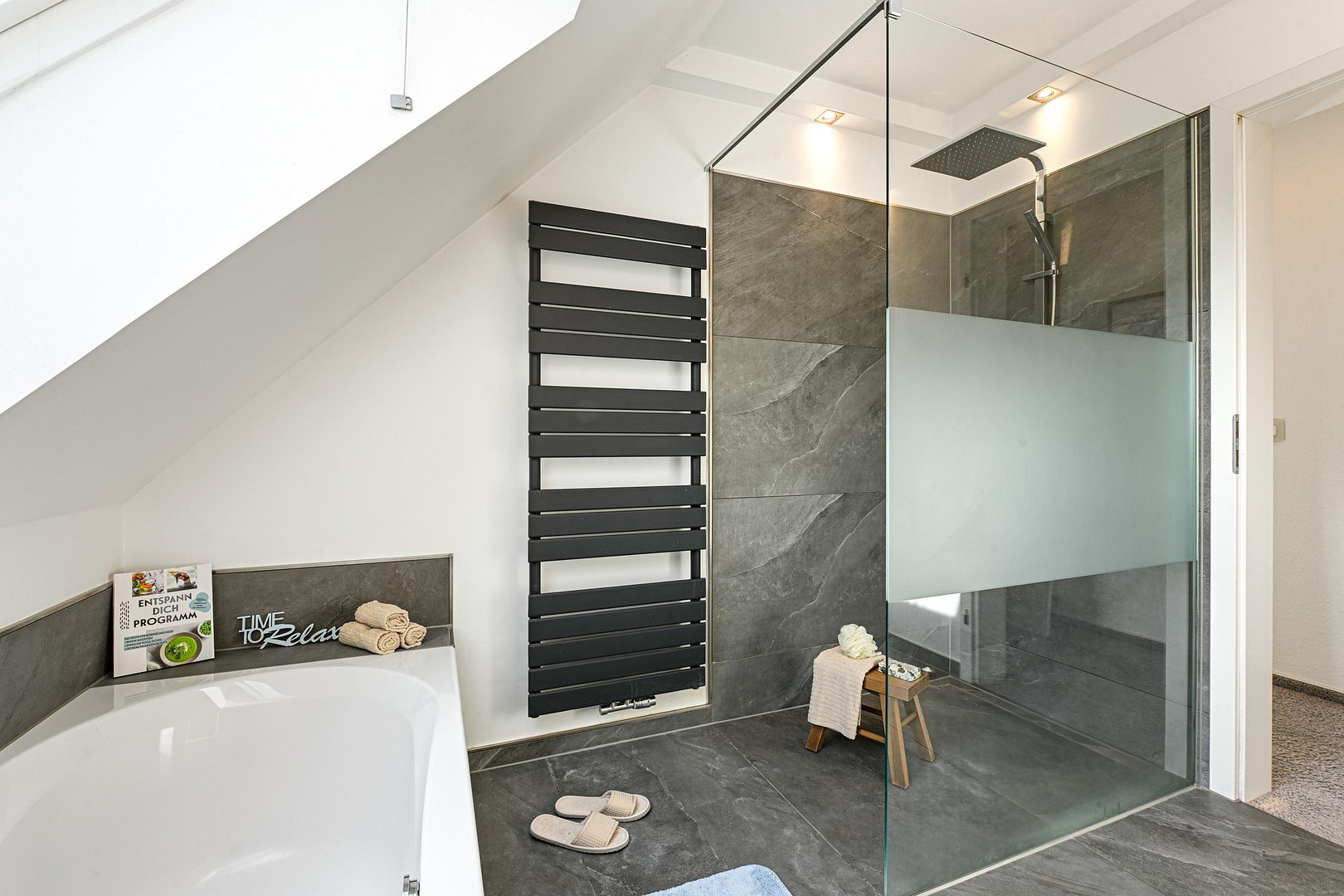 Exklusive Penthouse-Maisonette-Wohnung mit zwei Dachterrassen über den Dächern von Hamburg – Hamburg(Bahrenfeld) – Vorschaubild 5