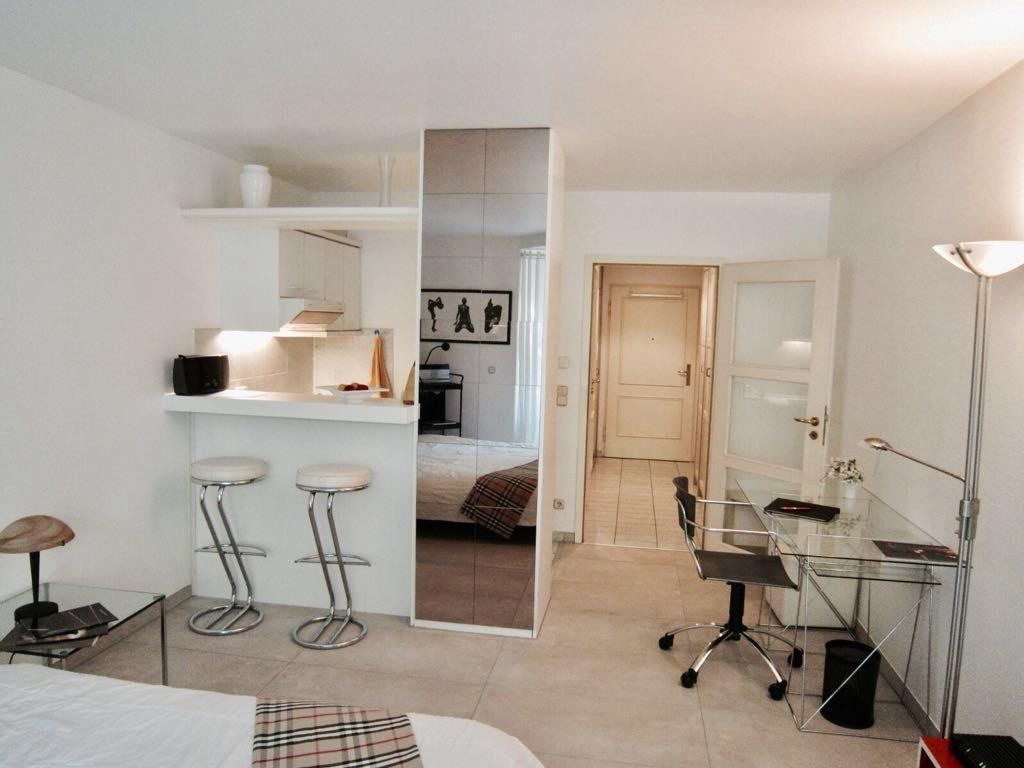 Möbliertes Terrassen-Apartment in ruhiger Wohnanlage – Liebigstr. 20 A, 80538 München(Lehel) – Vorschaubild 12