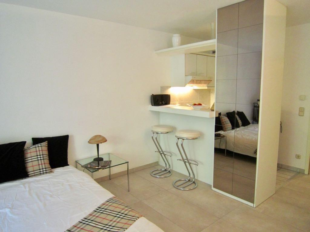 Möbliertes Terrassen-Apartment in ruhiger Wohnanlage – Liebigstr. 20 A, 80538 München(Lehel) – Vorschaubild 13