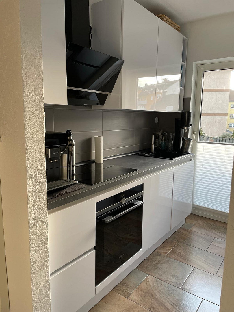 Attraktive 3-Zimmer Wohnung mit Balkon in zentraler Lage – Nürnberg(Steinbühl) – Vorschaubild 2