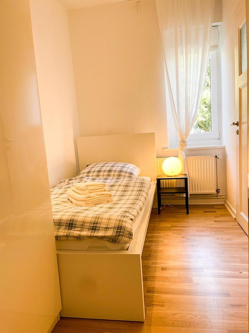 Möbliertes Erdgeschossapartment mit Stil am Maschsee – Suthwiesenstraße 47, 30159 Hannover(Döhren) – Vorschaubild 3
