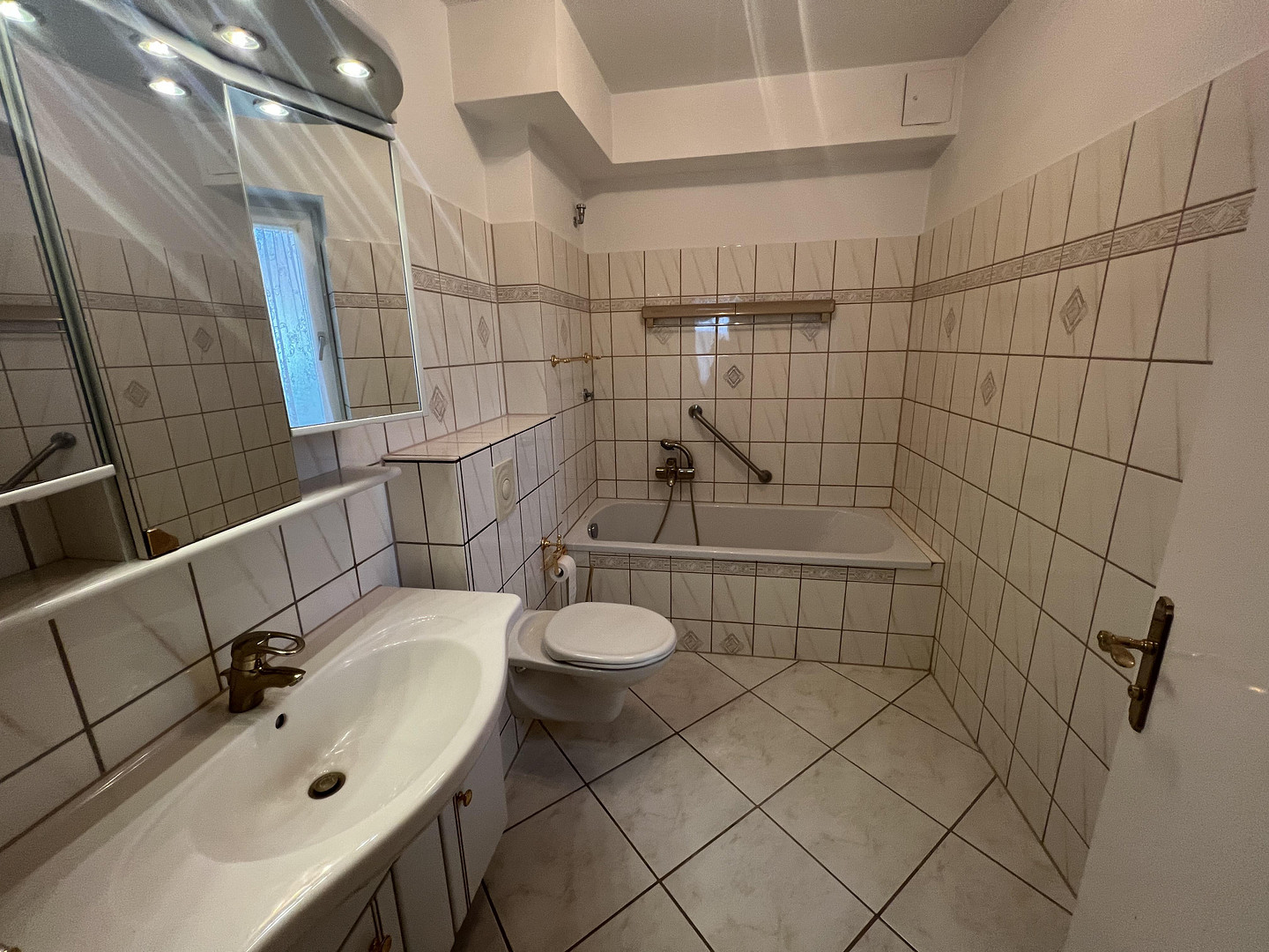 Traumhafte 4 Zimmer Wohnung mit unverbautem Blick – Hochbaumstrasse 17, 14167 Berlin(Lichterfelde) – Vorschaubild 11