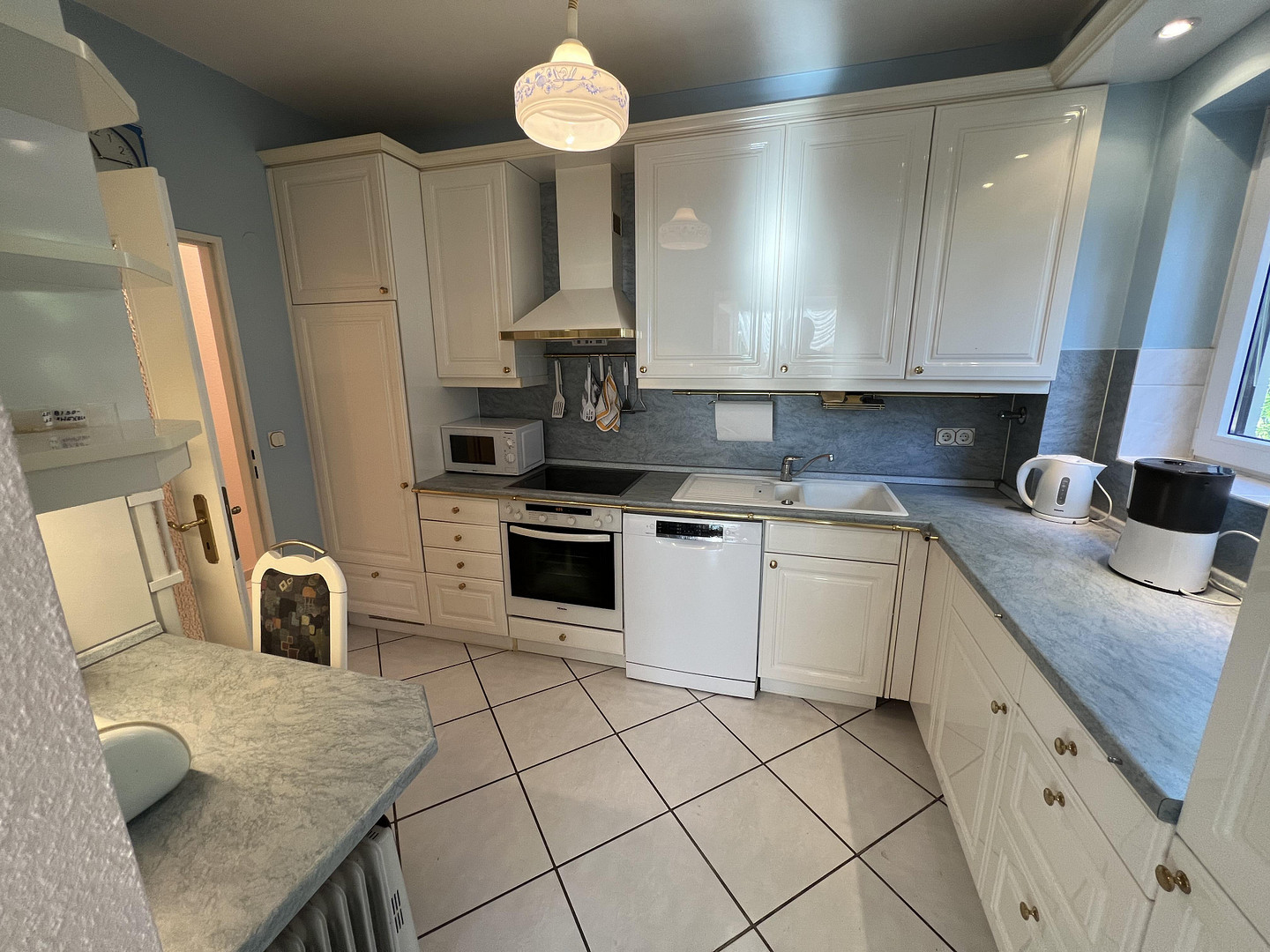 Traumhafte 4 Zimmer Wohnung mit unverbautem Blick – Hochbaumstrasse 17, 14167 Berlin(Lichterfelde) – Vorschaubild 10