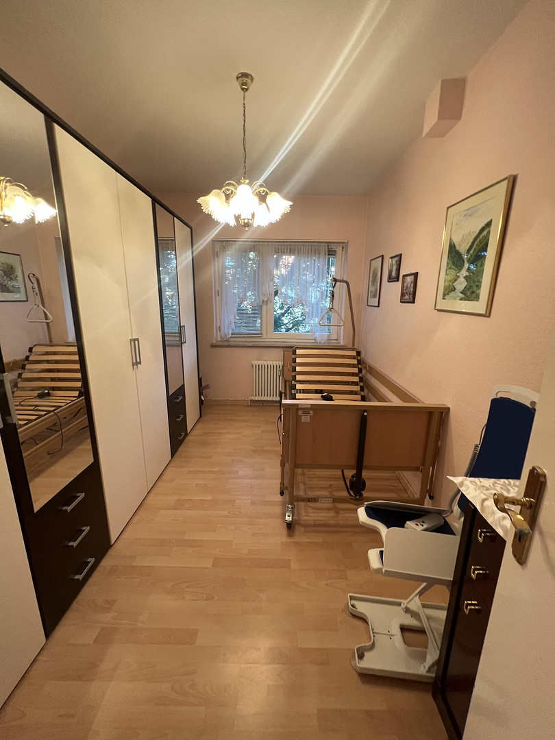 Traumhafte 4 Zimmer Wohnung mit unverbautem Blick – Hochbaumstrasse 17, 14167 Berlin(Lichterfelde) – Vorschaubild 18