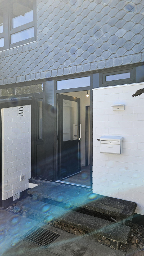 Neuwertiges Reihenmittelhaus mit PV-Anlage, Fußbodenheizung, neuem Dach, eigenem Garten & Garage – Delmenhorst – Vorschaubild 34