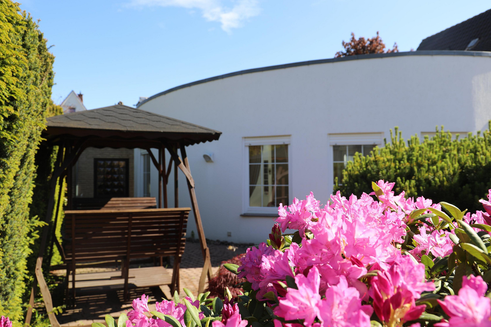 Property thumbnail 2