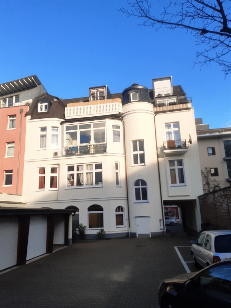 Wunderschönes repräsentatives Renditeobjekt, direkt vom Eigentümer provisionsfrei! – Albertusstraße 9, 41061 Mönchengladbach(Innenstadt) – Vorschaubild 2