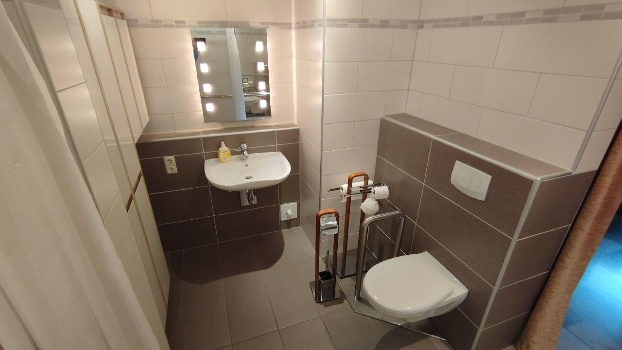 Mehrgenerationenhaus, ruhige Lage, idyllisch im Grünen gelegen – Holtsee – Vorschaubild 16