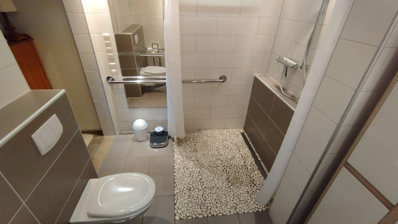 Mehrgenerationenhaus, ruhige Lage, idyllisch im Grünen gelegen – Holtsee – Vorschaubild 17
