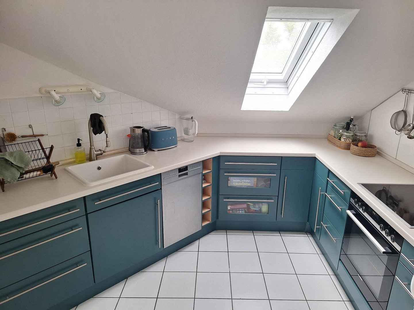 Traumhafte 2-Zi Dachgeschosswohnung mit Loggia im Grünen, freigestellt – Mainz – Vorschaubild 4