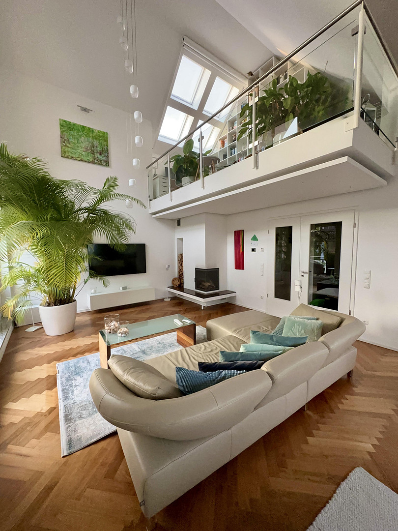 Provisionsfrei - Großzügige, lichtdurchflutete DG-Maisonette Wohnung - Fasangarten - provisionsfrei – Fasangartenstraße 100, 81549 München(Fasangarten) – Vorschaubild 2