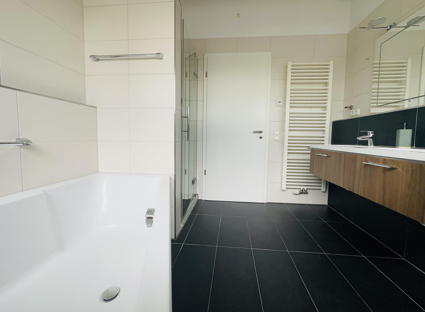 Provisionsfrei - Großzügige, lichtdurchflutete DG-Maisonette Wohnung - Fasangarten - provisionsfrei – Fasangartenstraße 100, 81549 München(Fasangarten) – Vorschaubild 9
