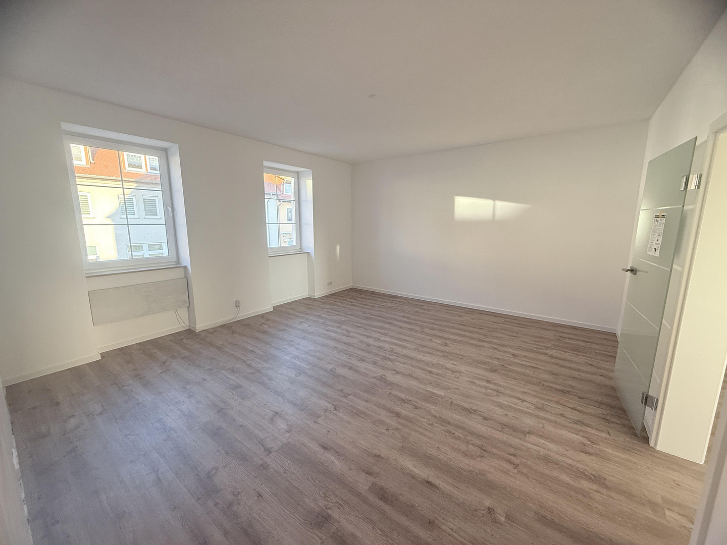Frisch sanierte 2-Raum-Wohnung mit Einbauküche, Bad mit Wanne,  & Carport-Stellplatz – Merseburger Landstraße 32, 6246 Bad Lauchstädt – Vorschaubild 13