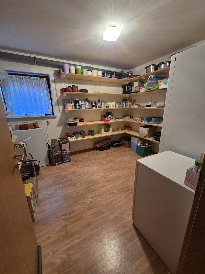 Freistehendes Zweifamilienhaus mit großem Garten – Gensingen – Vorschaubild 23