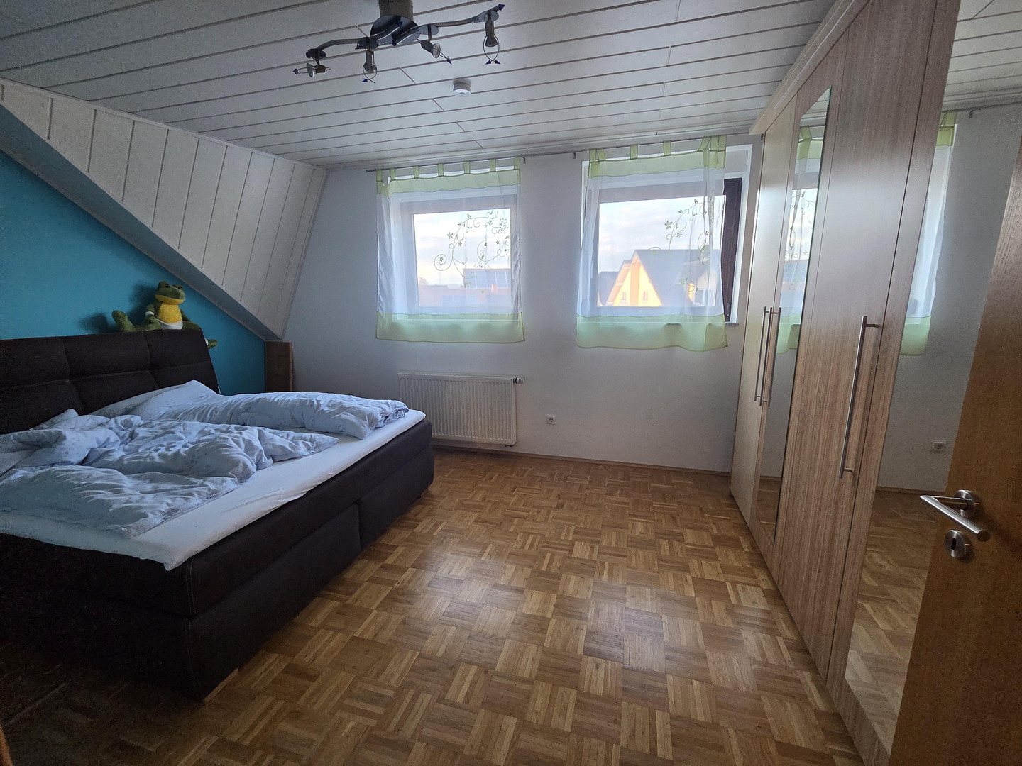 Freistehendes Zweifamilienhaus mit großem Garten – Gensingen – Vorschaubild 13