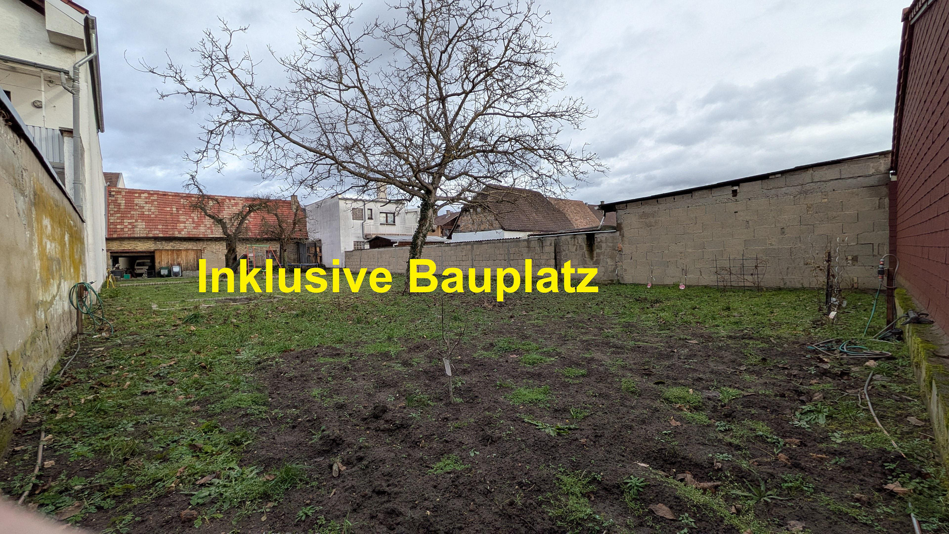990 m² voller Möglichkeiten Zweifamilienhaus & Bauplatz