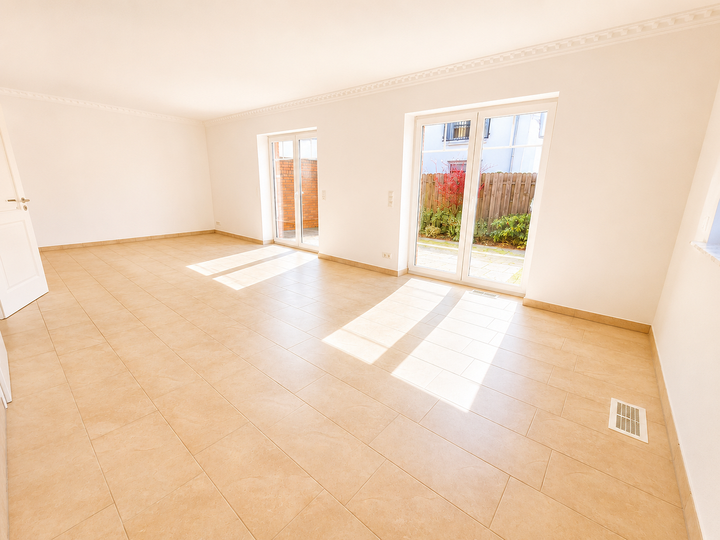 190 m² Gesamtfläche | Hochwertige Haus mit Vollkeller | Toplage Sasel | Provisionsfrei – Frahmredder 85C, 22393 Hamburg(Sasel) – Vorschaubild 7