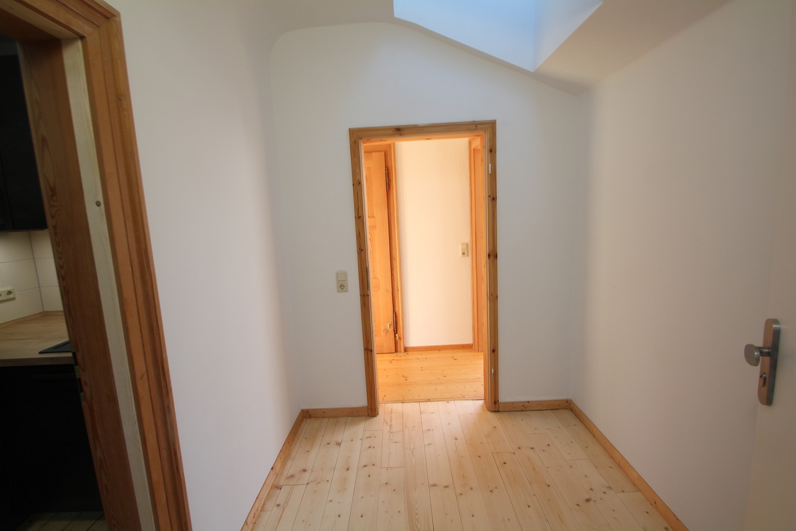 OSTVIERTEL, An der Schillerwiese, Sonnige 2-Zimmer-Dachgeschoß-Whg, H52 E5 – 37085 Göttingen – Vorschaubild 9