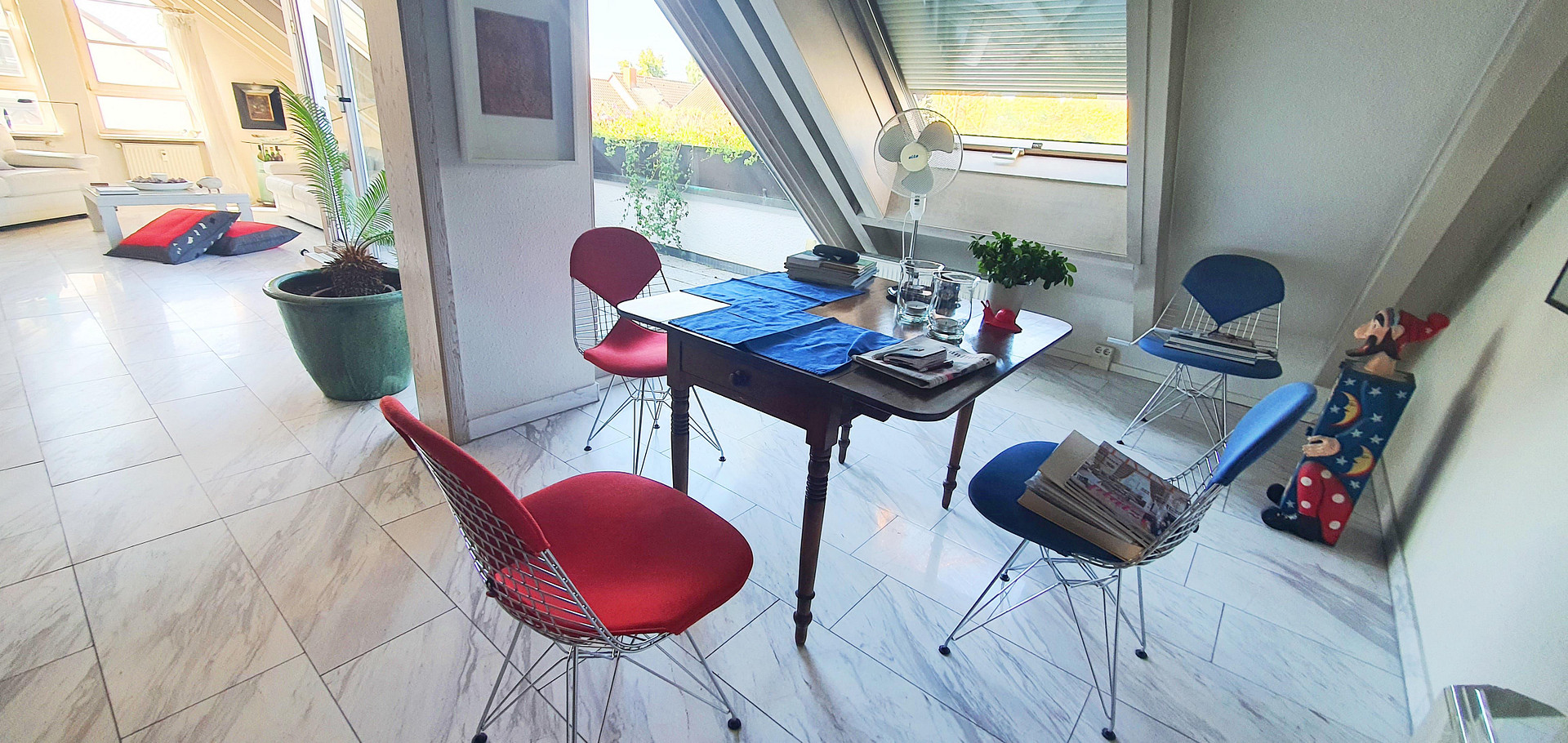 Tolle Lage: Hochwertige 3,5-Zimmer-DG-Galeriewohnung mit 2 Balkonen, 2 Bädern, TG und guter Rendite – 70619 Stuttgart(Riedenberg) – Vorschaubild 4