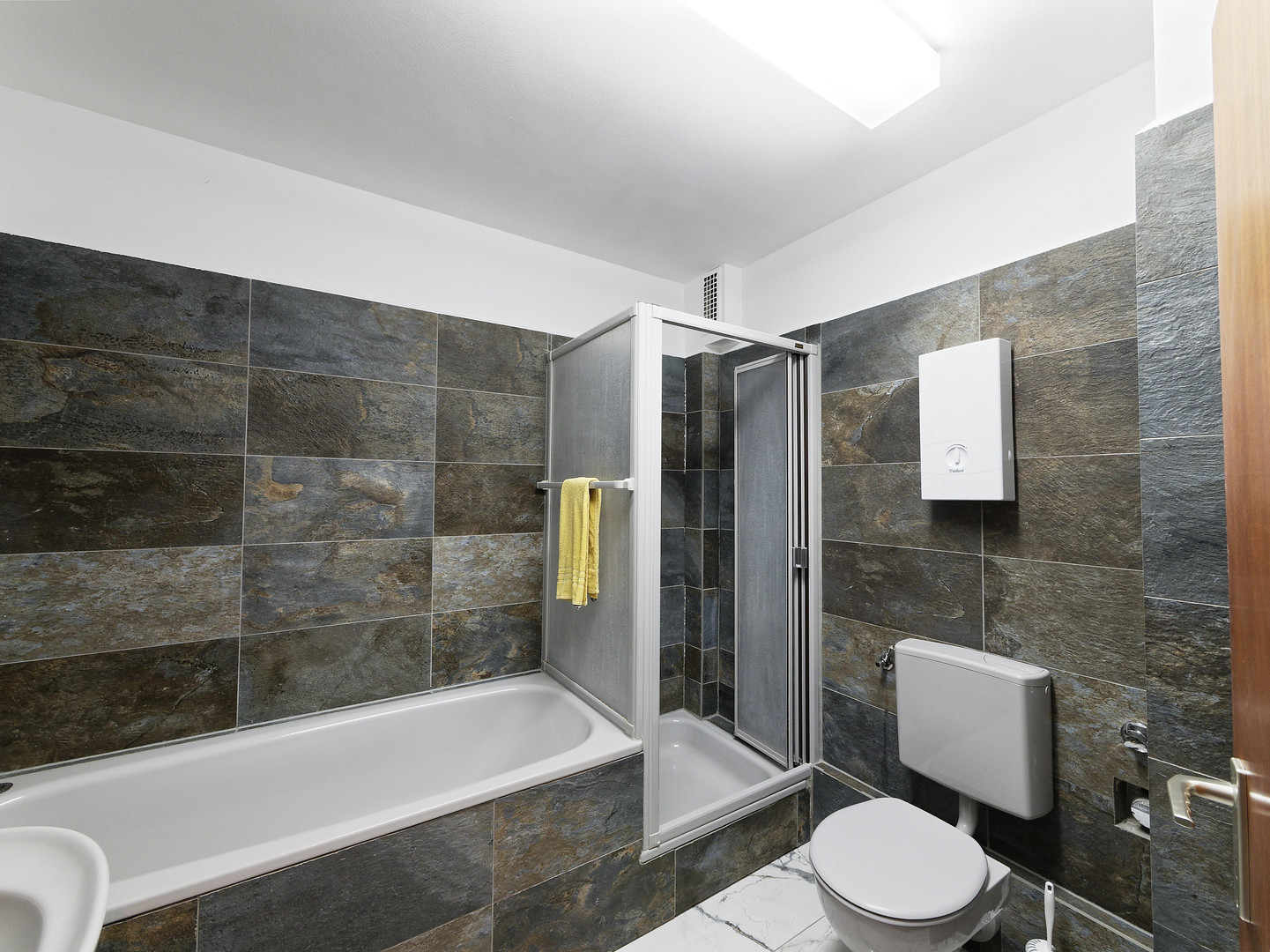 Property thumbnail 9