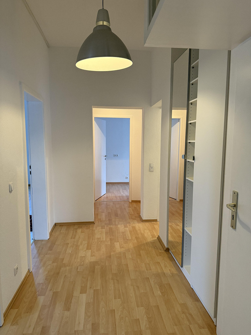 Charmante 3-Zimmer-Wohnung in ruhiger Jugendstilvilla - frisch Renoviert, neue Einbauküche – Bad Nauheim – Vorschaubild 5