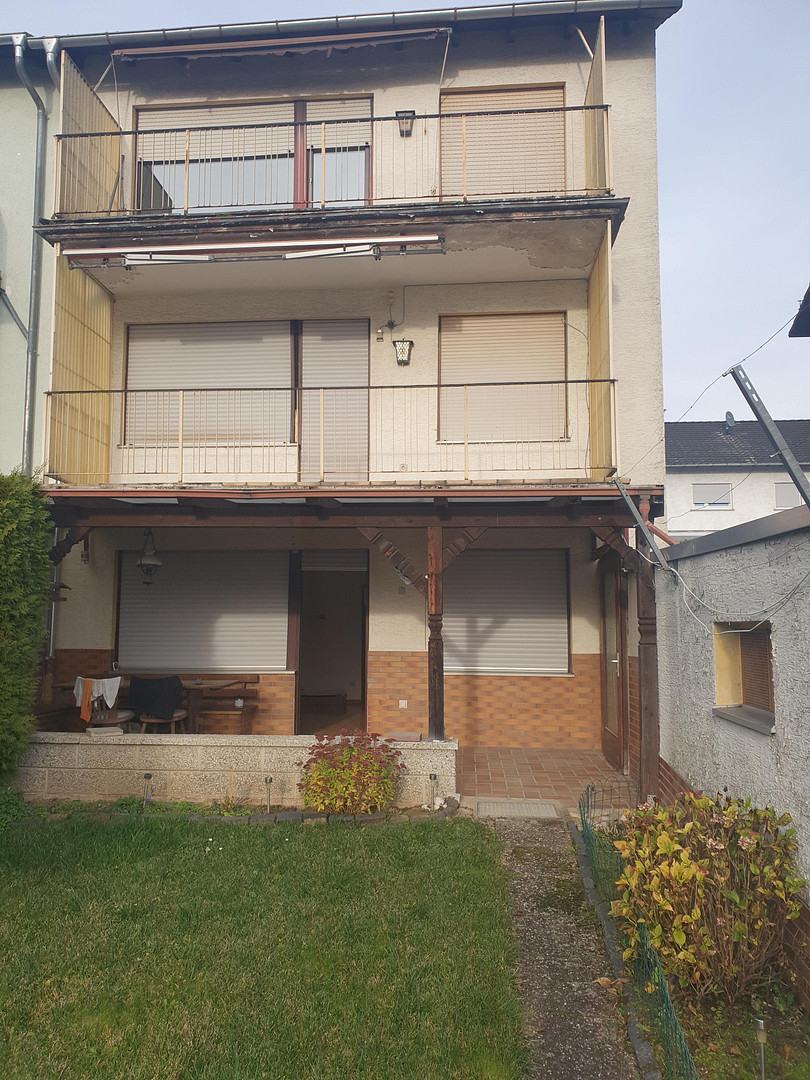 Handwerker aufgepasst, sanierungsbedürftiges Haus sucht neuen Eigentümer! – Bruchköbel(Niederissigheim) – Vorschaubild 2