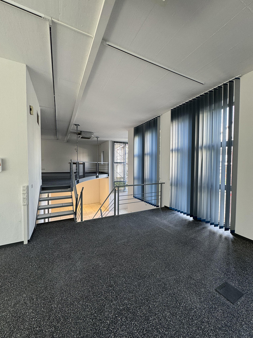 Atelier Wohnung / Gewerbe EG & 3 Wohnungen 2.OG nähe HBF mit Keller und TG STP – Münchener Straße 113, 85051 Ingolstadt – Vorschaubild 5