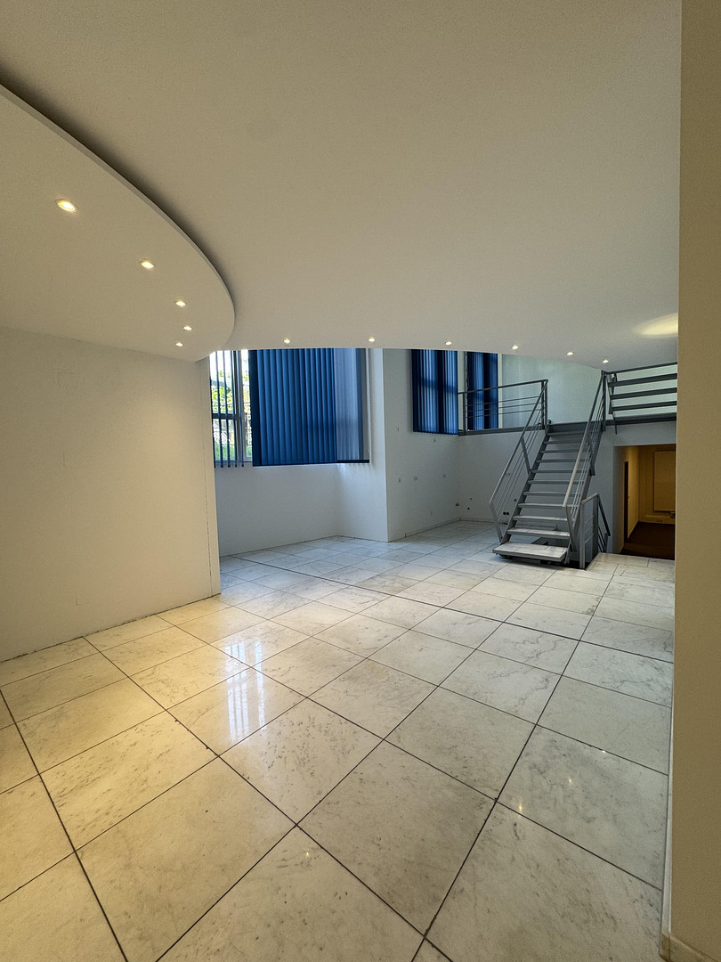 Atelier Wohnung / Gewerbe EG & 3 Wohnungen 2.OG nähe HBF mit Keller und TG STP – Münchener Straße 113, 85051 Ingolstadt – Vorschaubild 17