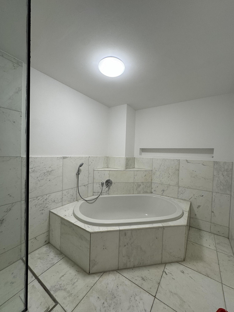 Atelier Wohnung / Gewerbe EG & 3 Wohnungen 2.OG nähe HBF mit Keller und TG STP – Münchener Straße 113, 85051 Ingolstadt – Vorschaubild 21