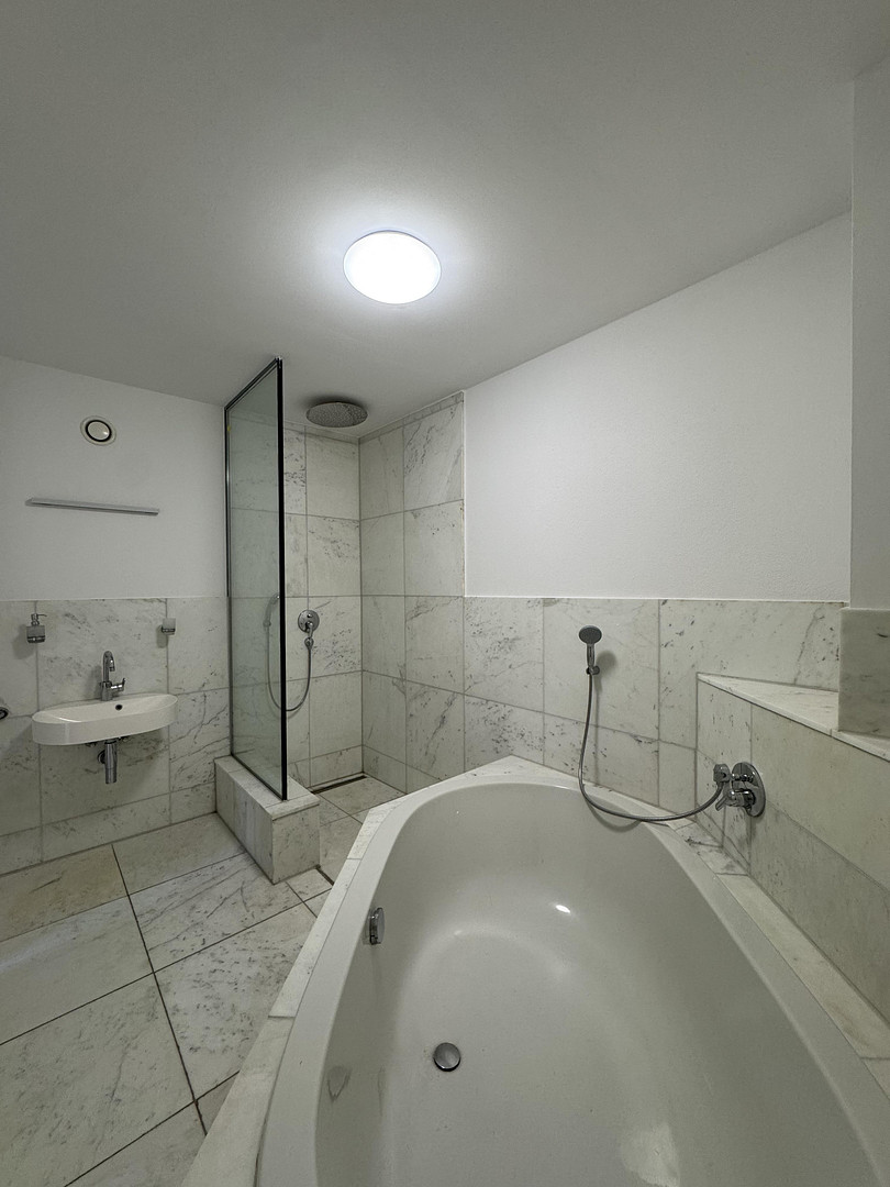 Atelier Wohnung / Gewerbe EG & 3 Wohnungen 2.OG nähe HBF mit Keller und TG STP – Münchener Straße 113, 85051 Ingolstadt – Vorschaubild 22