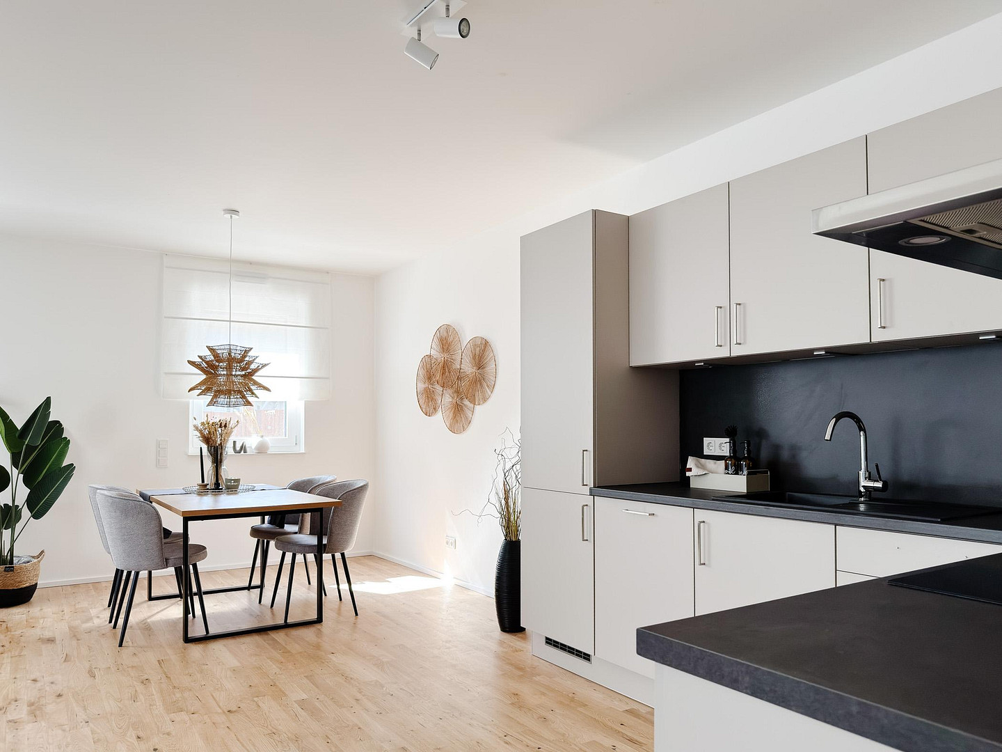 Erstbezug! Hochwertige 3-Zimmer-Wohnung am Stadtwald – 63069 Offenbach(Rosenhöhe) – Vorschaubild 2