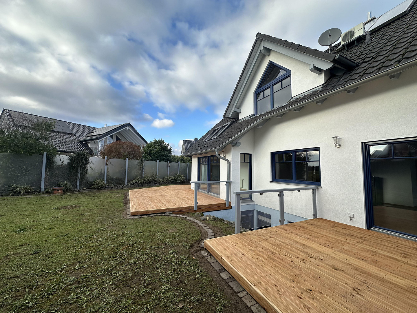 Großzügiges energieeffizientes Huxel-Holz-Einfamilienhaus mit Einliegerwohnung St. Leon, 10,5 Zimmer – St.Leon-Rot(Sankt Leon) – Vorschaubild 11