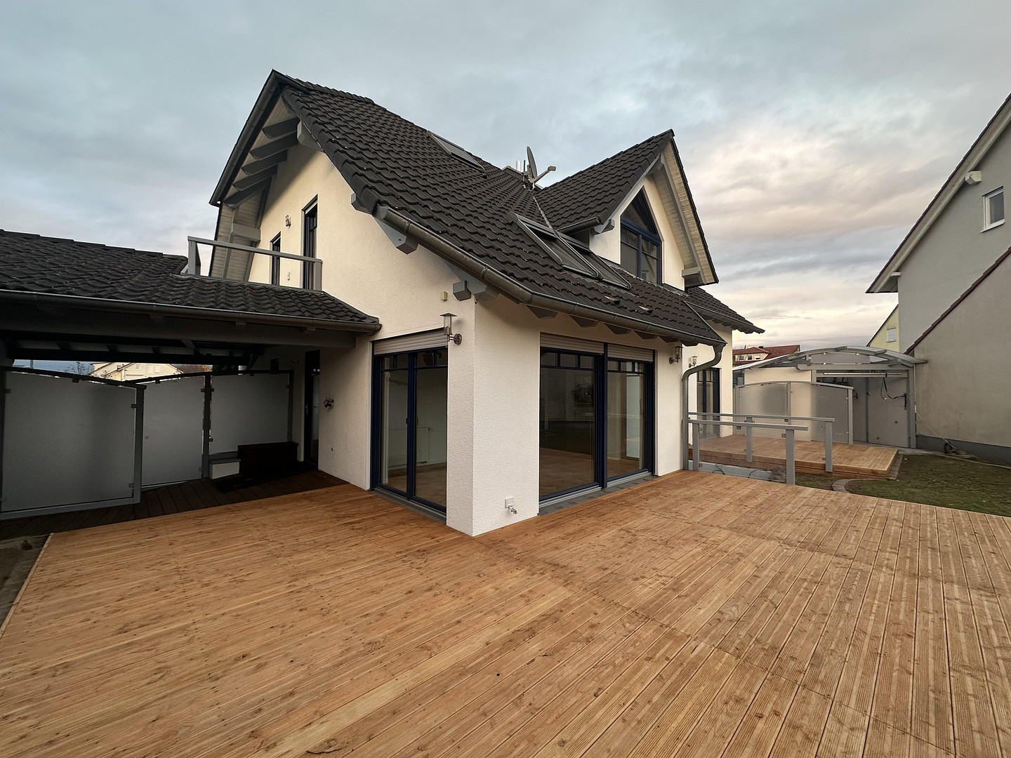 Großzügiges energieeffizientes Huxel-Holz-Einfamilienhaus mit Einliegerwohnung St. Leon, 10,5 Zimmer – St.Leon-Rot(Sankt Leon) – Vorschaubild 12