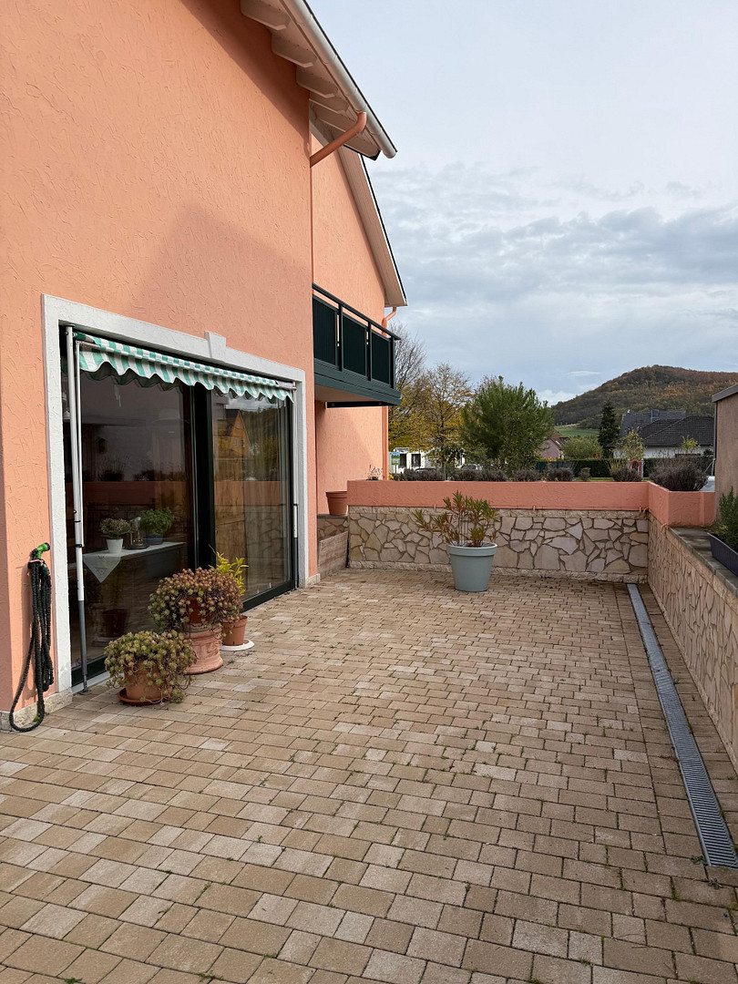 Mediterranes Wohnhaus in Kruft – flexibel nutzbar, modernisiert und mit großem Potenzial – Kruft – Vorschaubild 12