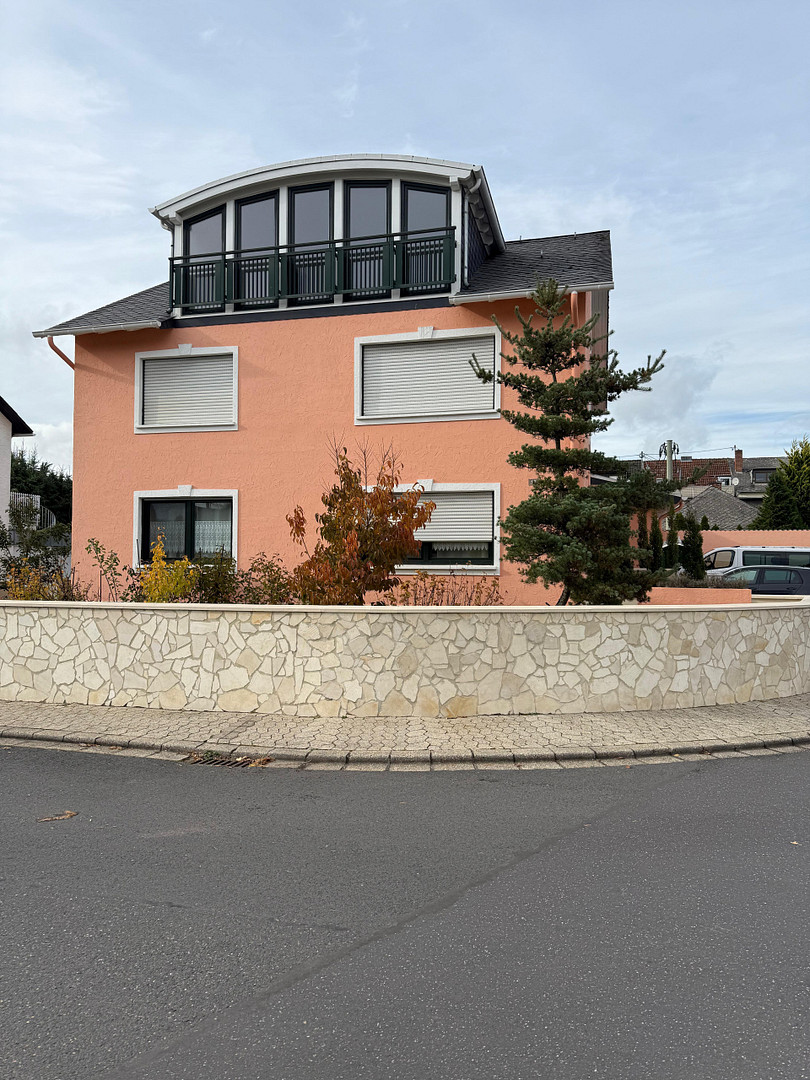 Mediterranes Wohnhaus in Kruft – flexibel nutzbar, modernisiert und mit großem Potenzial – Kruft – Vorschaubild 3