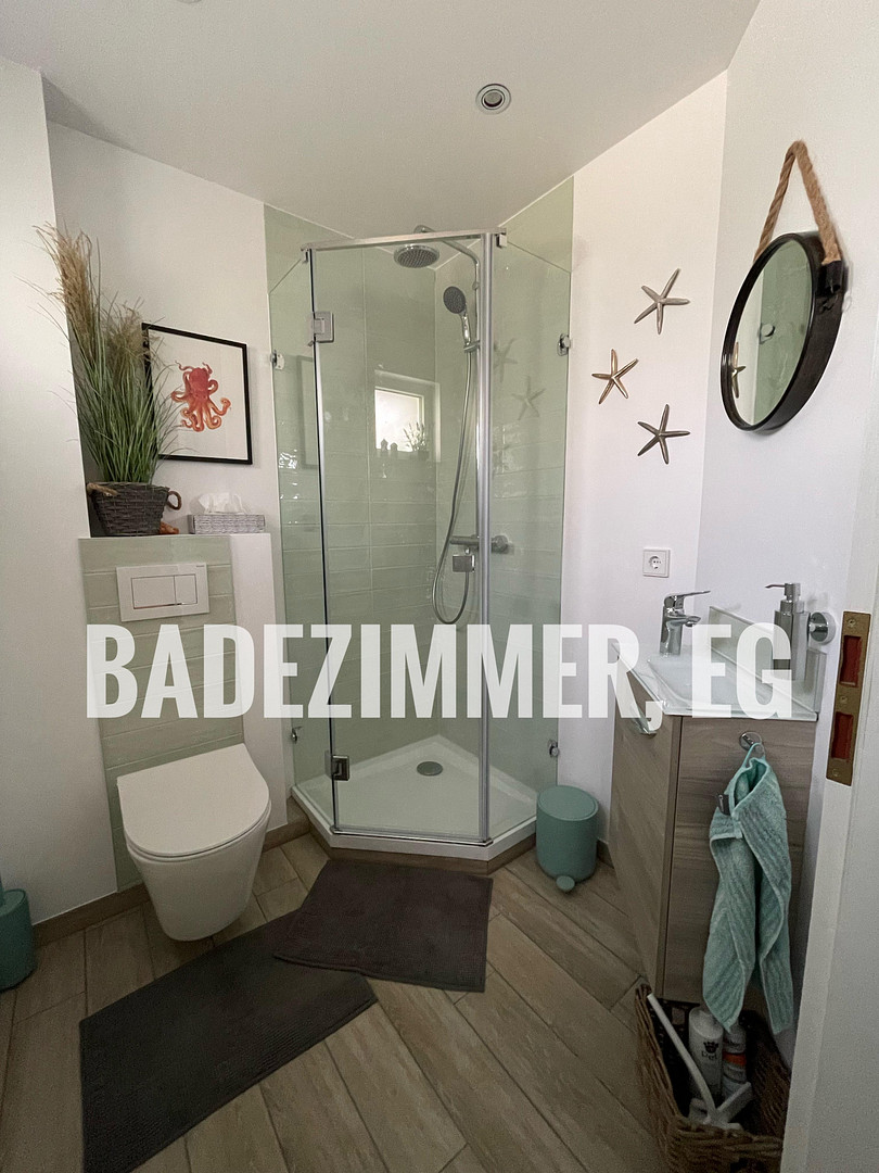 RESERVIERT- Ihr privates Paradies zu zweit – Stilvolles Haus mit Pool, Doppelgarage und Gartenidylle – Neumannstraße, 90763 Fürth – Vorschaubild 6