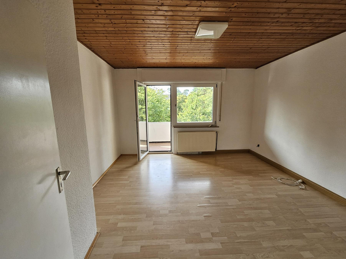 Kapitalanlage mit hoher Rendite: Helle sanierte Wohnung mit Balkon – Schneidemühler Str. 39D, 76139 karlsruhe(Waldstadt) – Vorschaubild 4