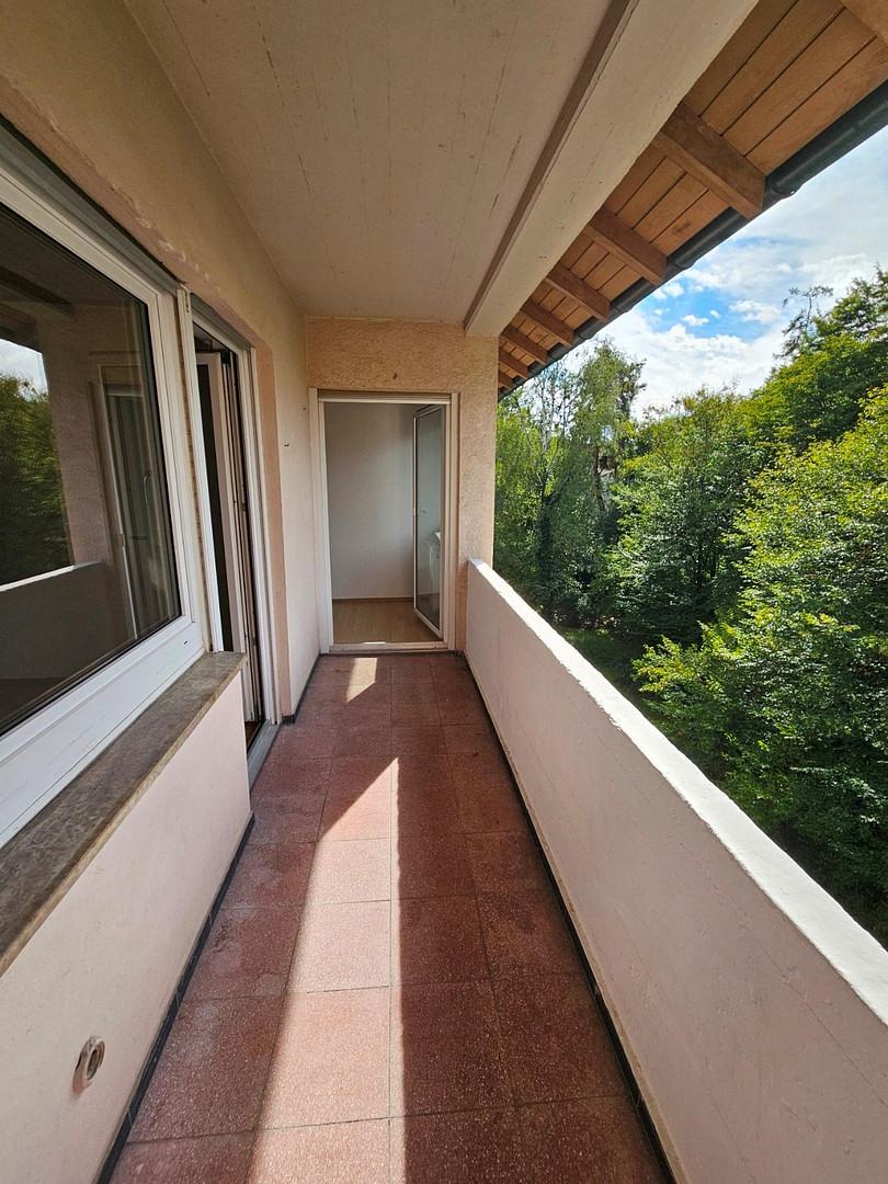 Kapitalanlage mit hoher Rendite: Helle sanierte Wohnung mit Balkon – Schneidemühler Str. 39D, 76139 karlsruhe(Waldstadt) – Vorschaubild 2