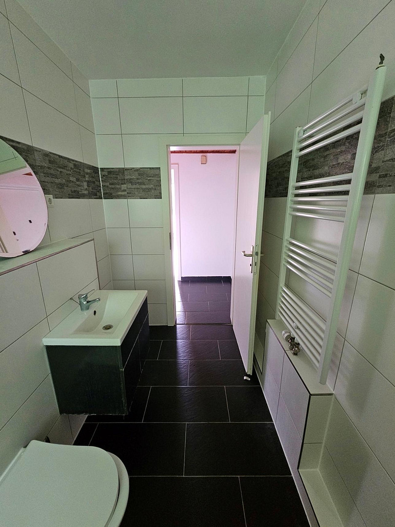 Kapitalanlage mit hoher Rendite: Helle sanierte Wohnung mit Balkon – Schneidemühler Str. 39D, 76139 karlsruhe(Waldstadt) – Vorschaubild 10